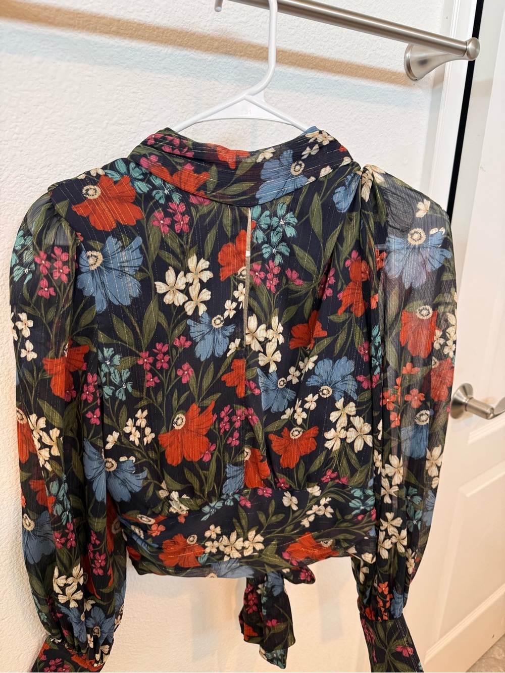 ASTR the Label Brandi Top Navy Floral